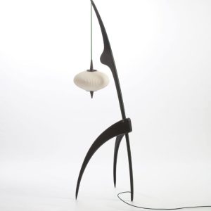 lampe mante religieuse Rispal N°14.950 en frene noir. L'inatelier ditributeur officiel à Nantes.