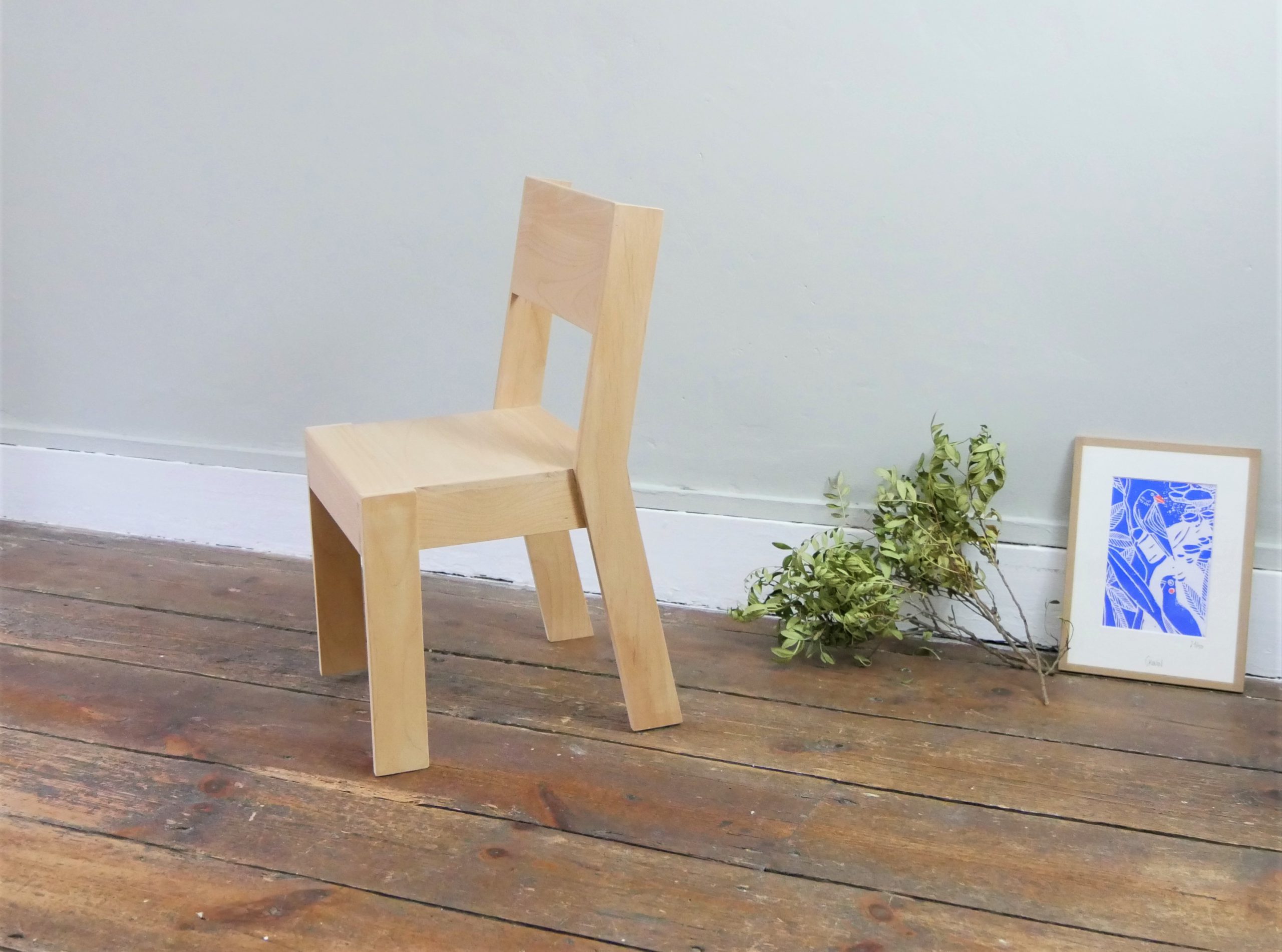 petite chaise enfant design ecologique bois massif