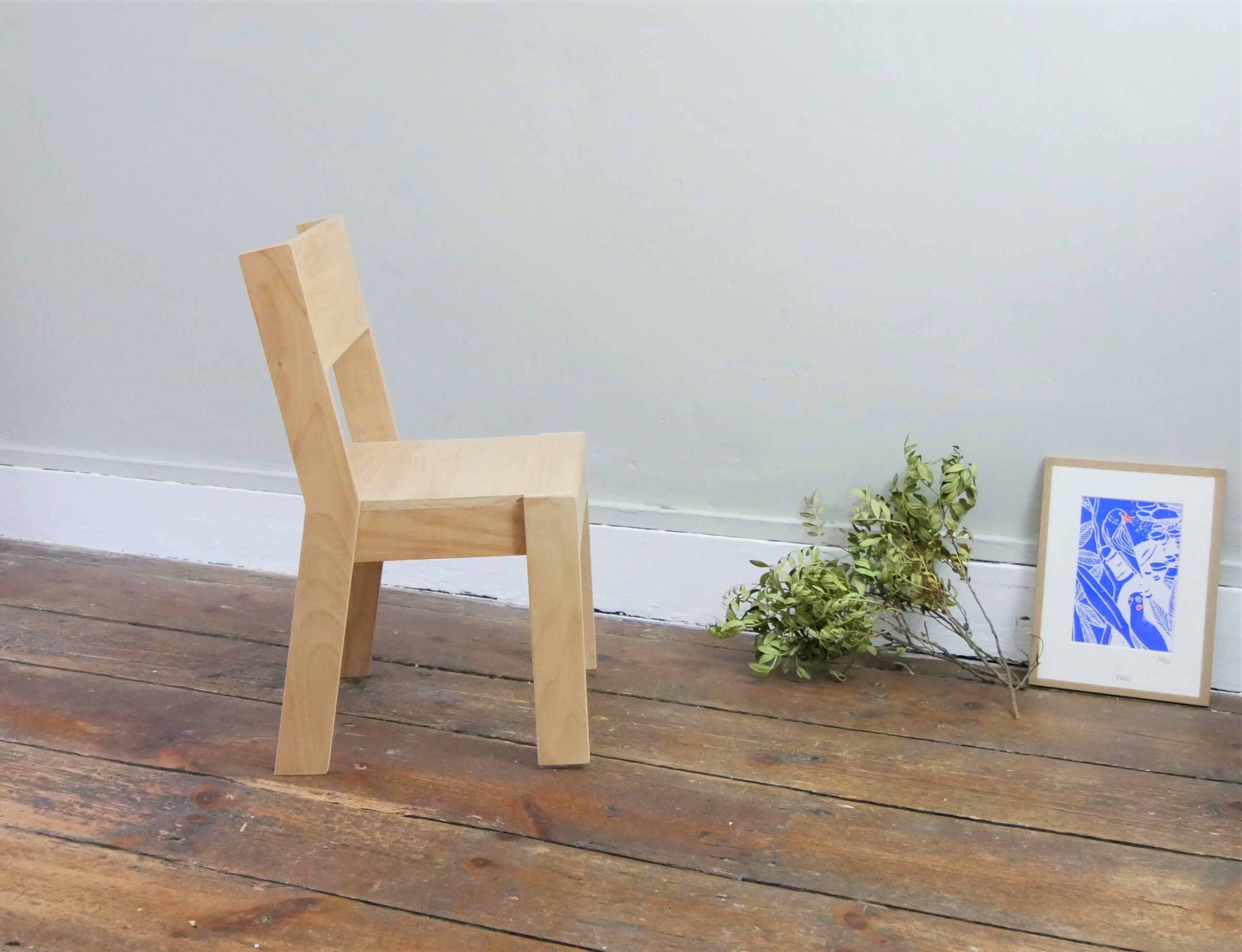 petite chaise enfant design ecologique bois massif