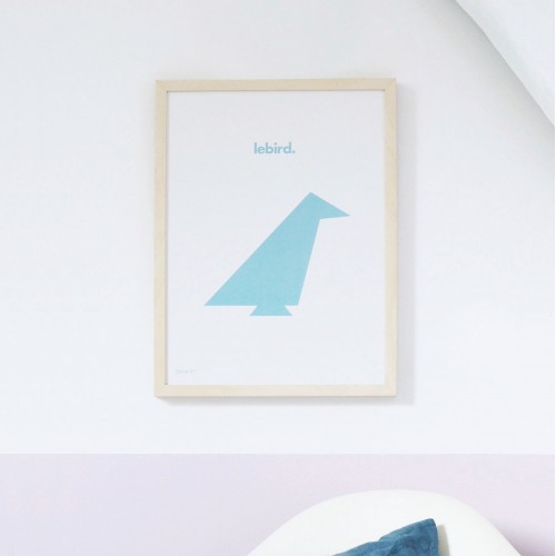 Affiche Lebird_ByPan_Oiseau bleu_fond blanc_Pierre Baryga_imprimé en France_ Recyclé_décoration_L'Inatelier_Nantes_Boutique déco_poster_cadre