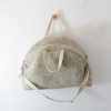 Sac-de-voyage-en- feutre-de-laine- 48h-trousse-textile-lifestyle-Héloïse Levieux-2-transport-collection-design-intérieur-linatelier-nantes-cadeaux-hiver-cocooning-cosy