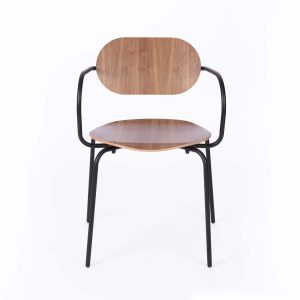 la-chaise-française_déco_assise_bois_made-in-france_artisanat-français_contemporain_bois_leger_ecoresponsable_design_mif_responsable_local_fauteuil_métal_art_artisan_chaise_table_bureau_nantes_l'inatelier_linatelier_beau_moderne_confort_face_décoration-interieure_inspiration