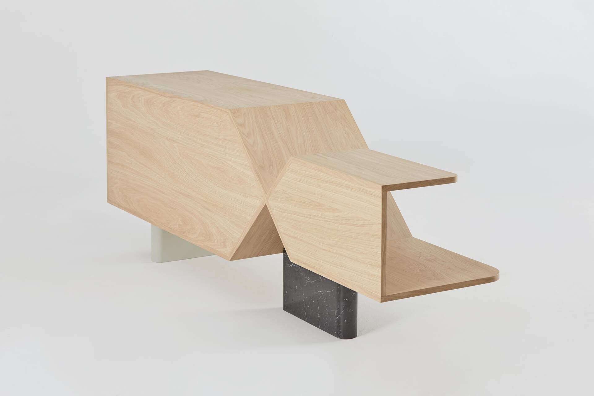 buffet-design-chromosome_hetch_mobilier_linatelier_fabrication-française_artisanat_bretagne_bois-massif_sur-mesure_peronnalisable_marbre-déco-décoration_intérieur_enfilade_rangement_salon_salle-à-manger_furniture_living-room_nantes_dos_placage