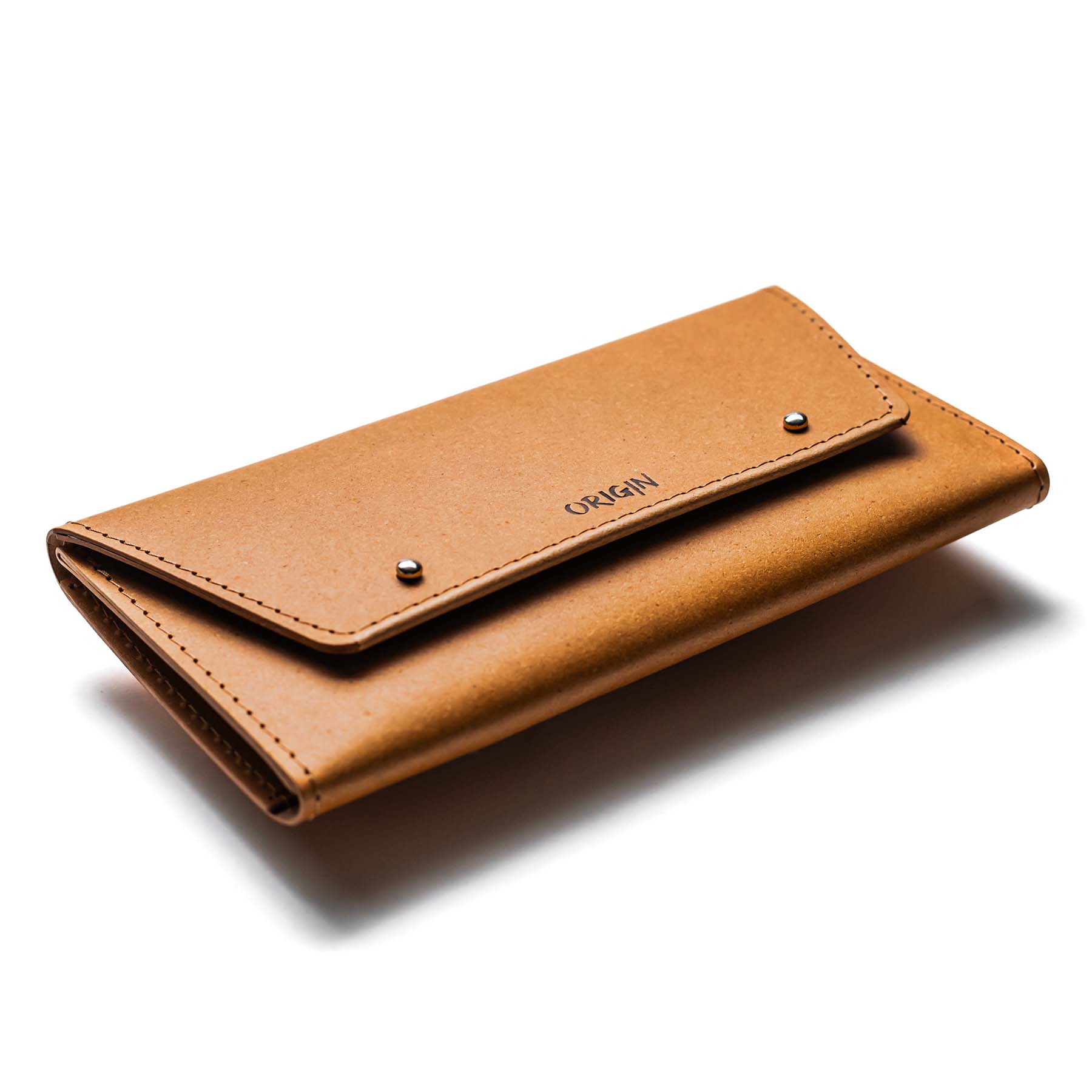 Portefeuille-cuir-recyclé-maison-origin-fond-blanc