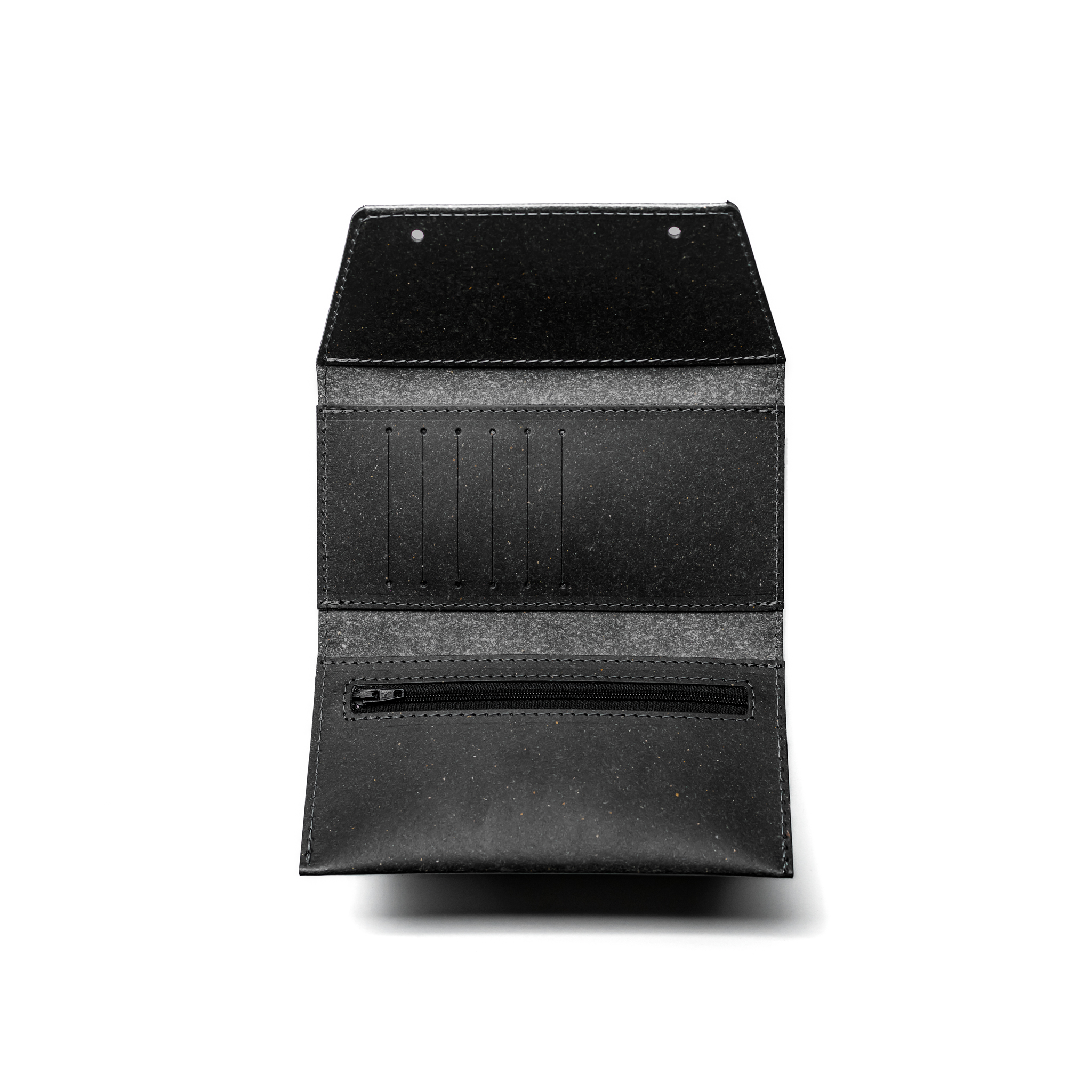 Portefeuille-cuir-recyclé-maison-origin-fond-blanc-noir