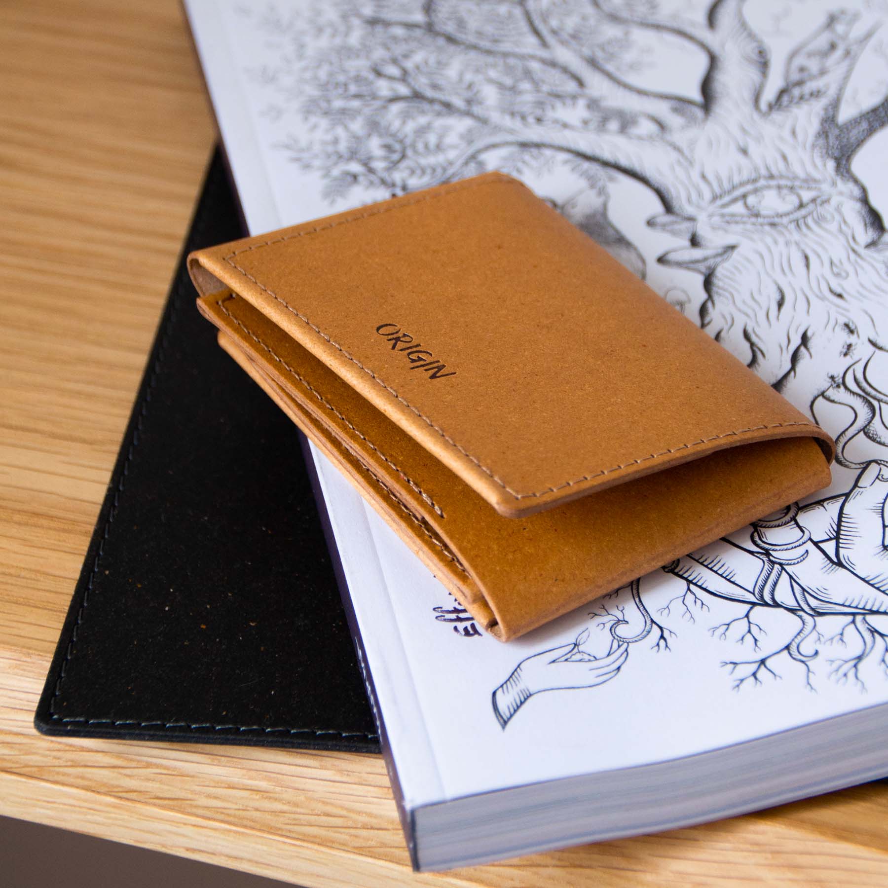 porte-cartes-cuir-recyclé-ambiance-cuir-recyclé-maroquinerie-origin