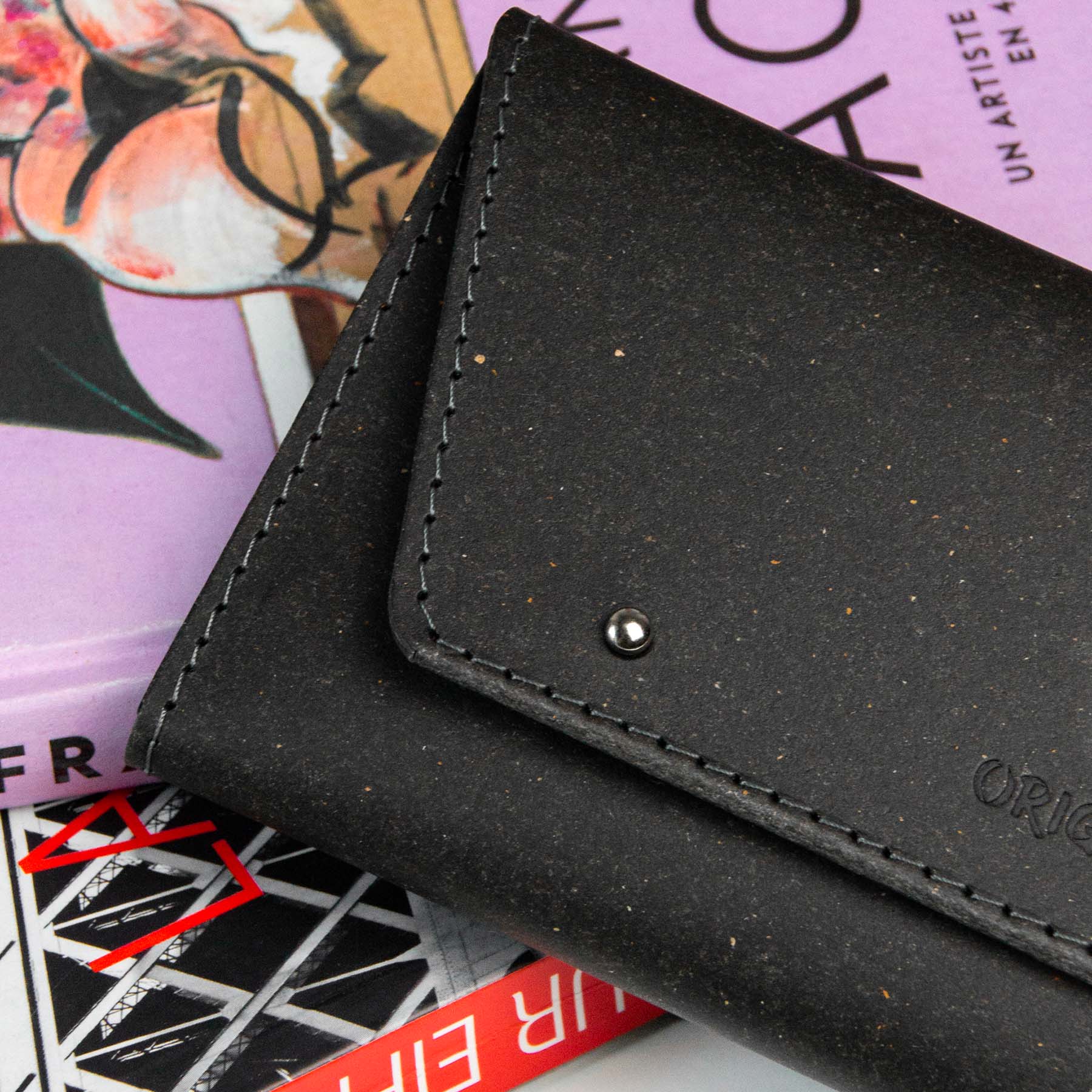 Portefeuille-cuir-recyclé-maison-origin-ambiance
