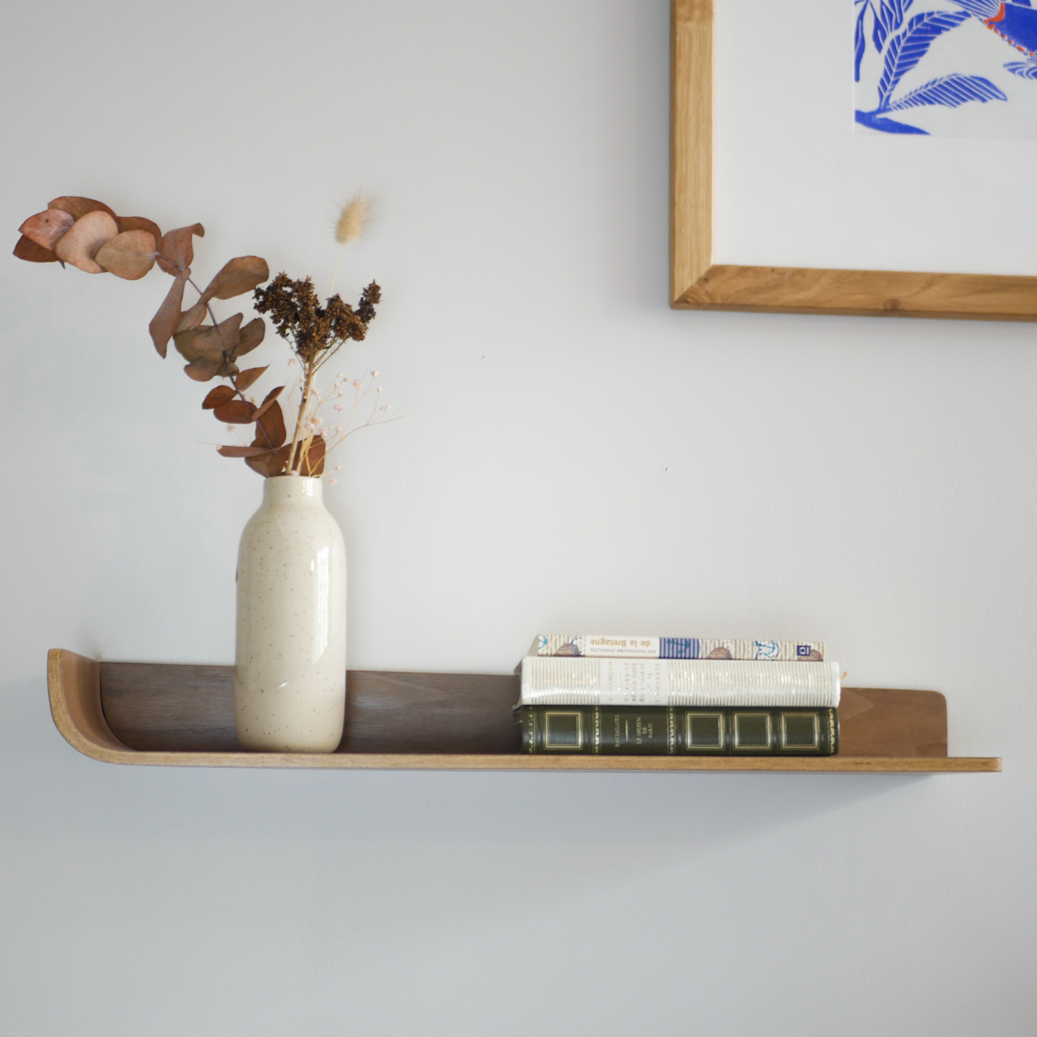 étagère-murale-avec-rebord-bois-moulé-linatelier