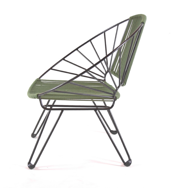 fauteuil Coba , un acapulco rond signé Boqa. Vue de côté
