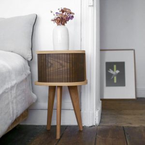 Table de chevet en bois massif