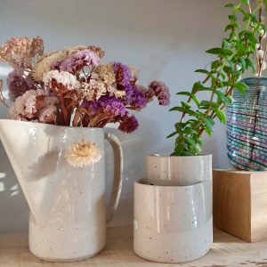 Pots & vases