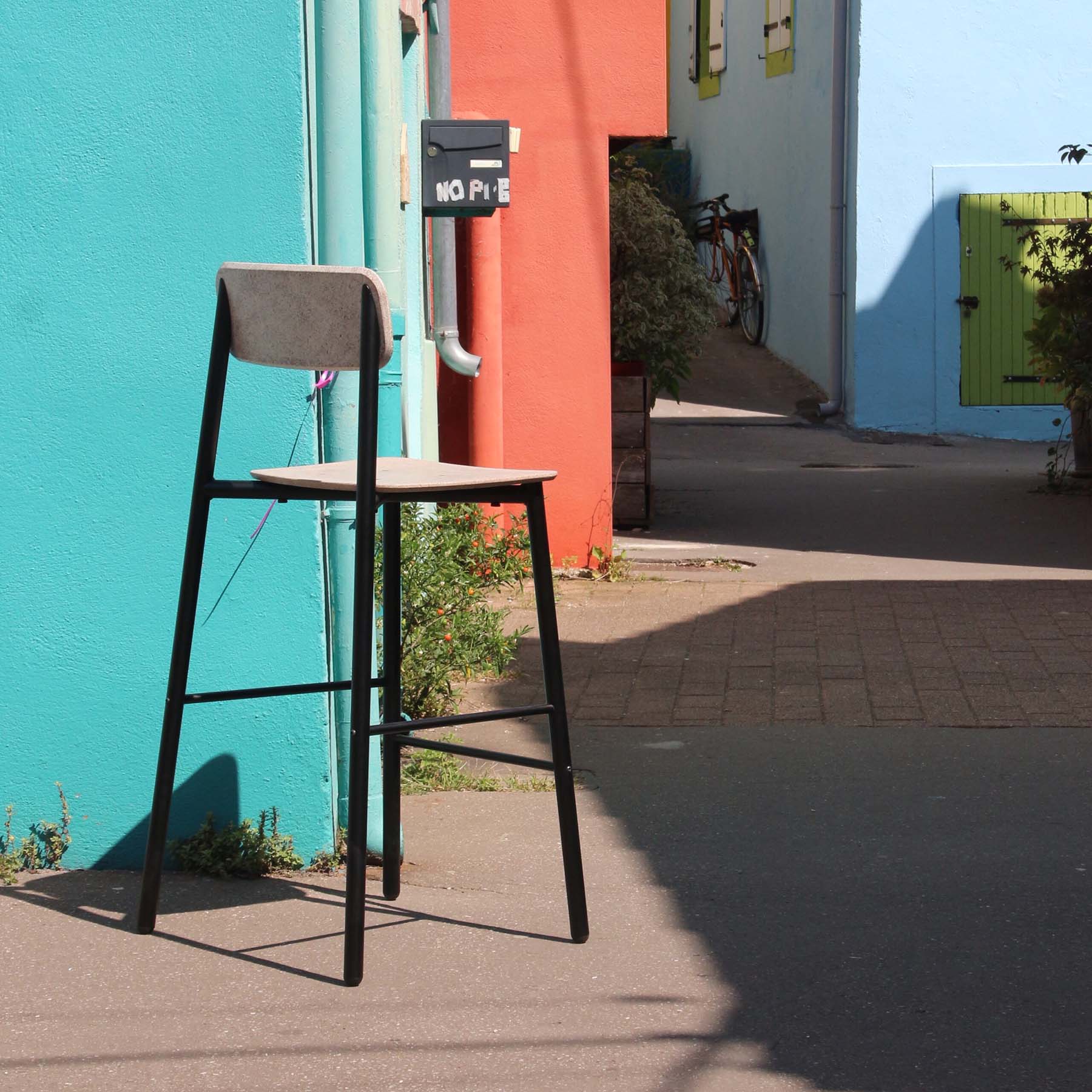 chaise-haute-ella-noir
